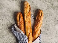 Рецепта Домашни франзели / багети с мая (хляб)
